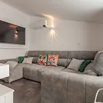 Apartment Casa Alegria Deluxe By Sweet Aveiro *